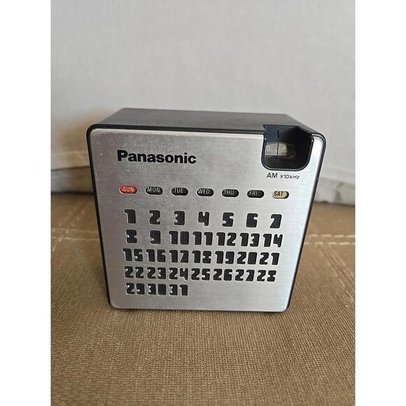 Vtg 70's Panasonic R-77 AM Radio Perpetual Calendar Space